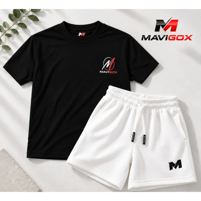 Polo Negro + Short Blanco